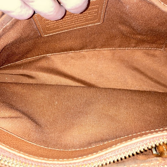 COACH Carmel color hand/shoulder bag, attached key holder, see pics $159 - Picture 7 of 13